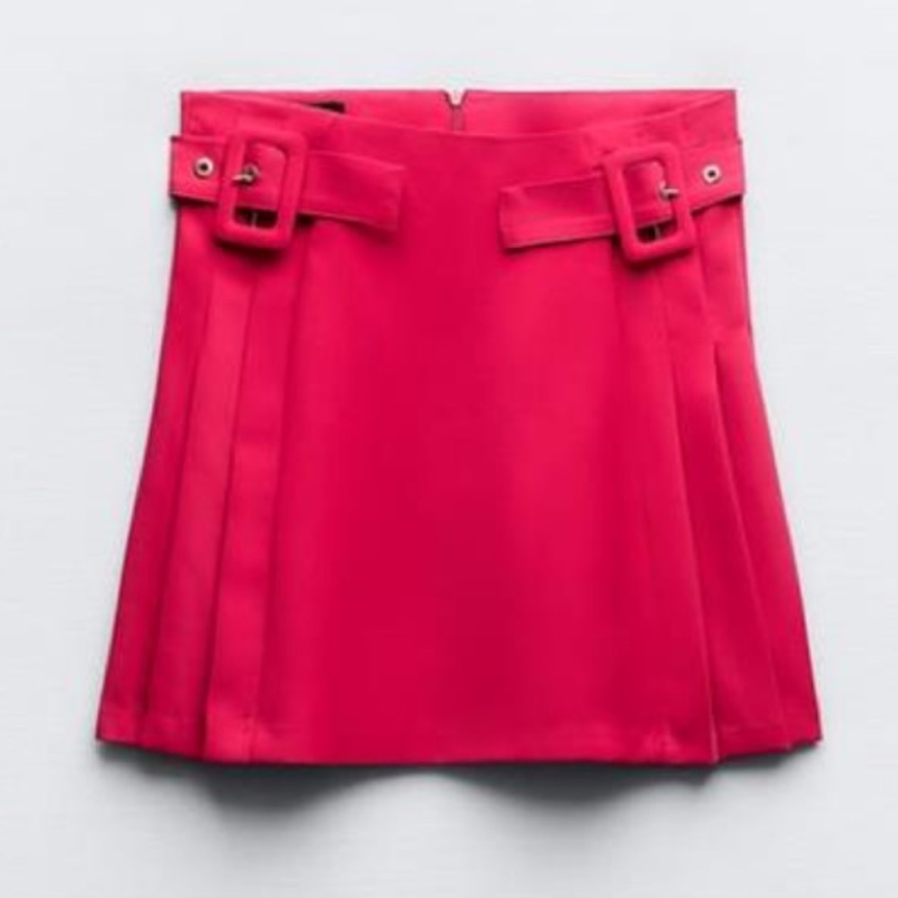 NEW ZARA PLEATED BUCKLED MINI SKIRT RASPBERRY 9878/092 NWT - Picture 3 of 16